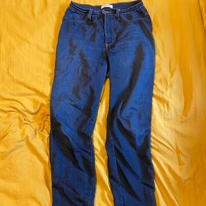 BLUE HIGH WAISTED JEANS